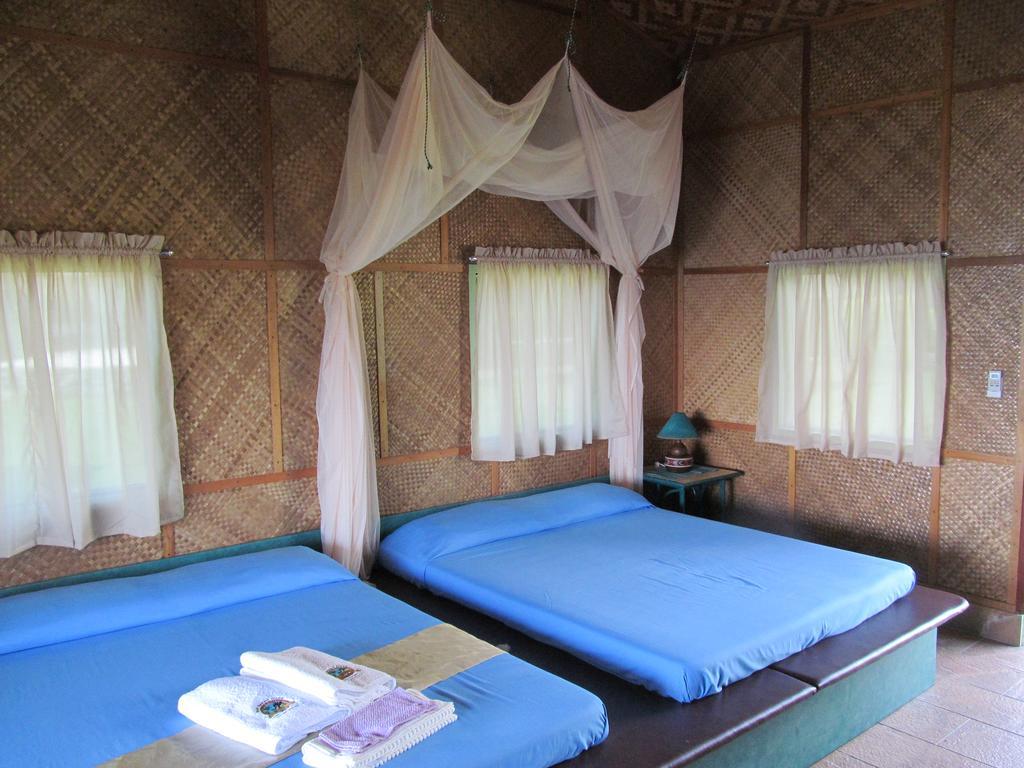 Parrot Paradise Resort Boljoon Room photo