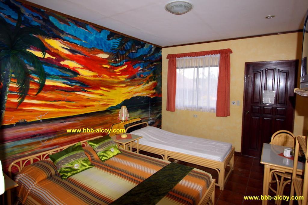 Parrot Paradise Resort Boljoon Room photo