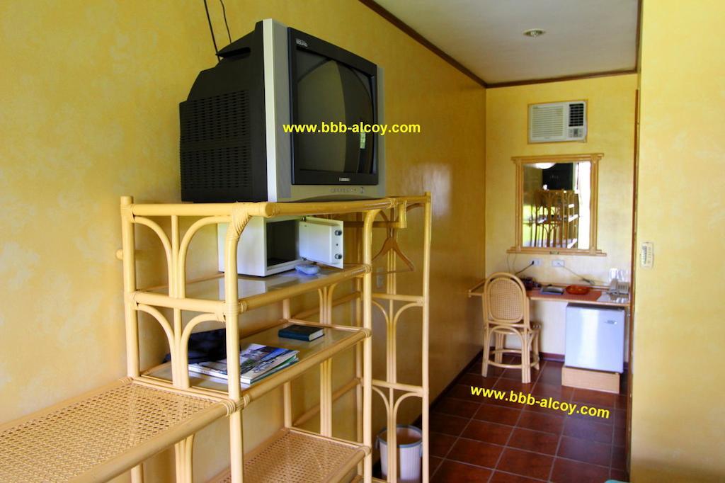 Parrot Paradise Resort Boljoon Room photo