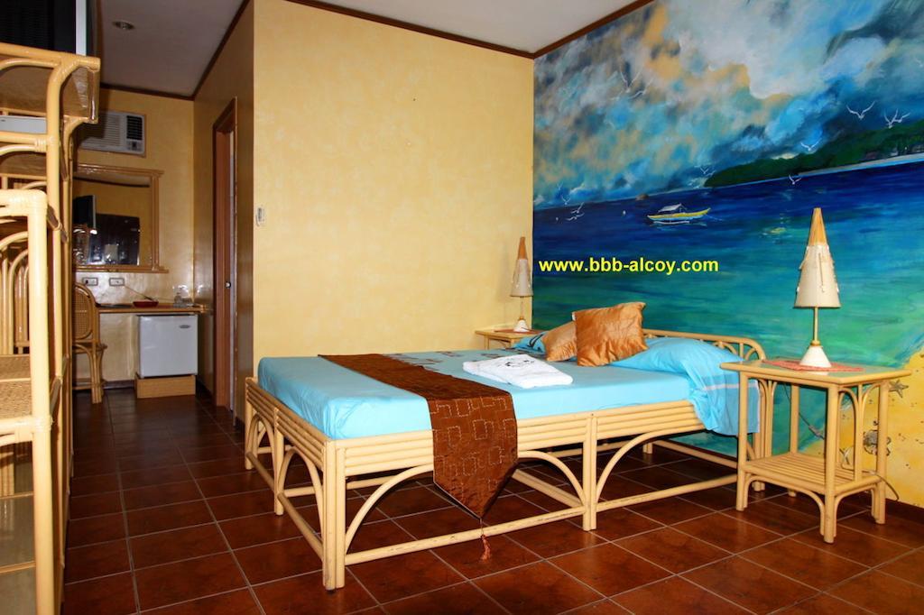 Parrot Paradise Resort Boljoon Room photo