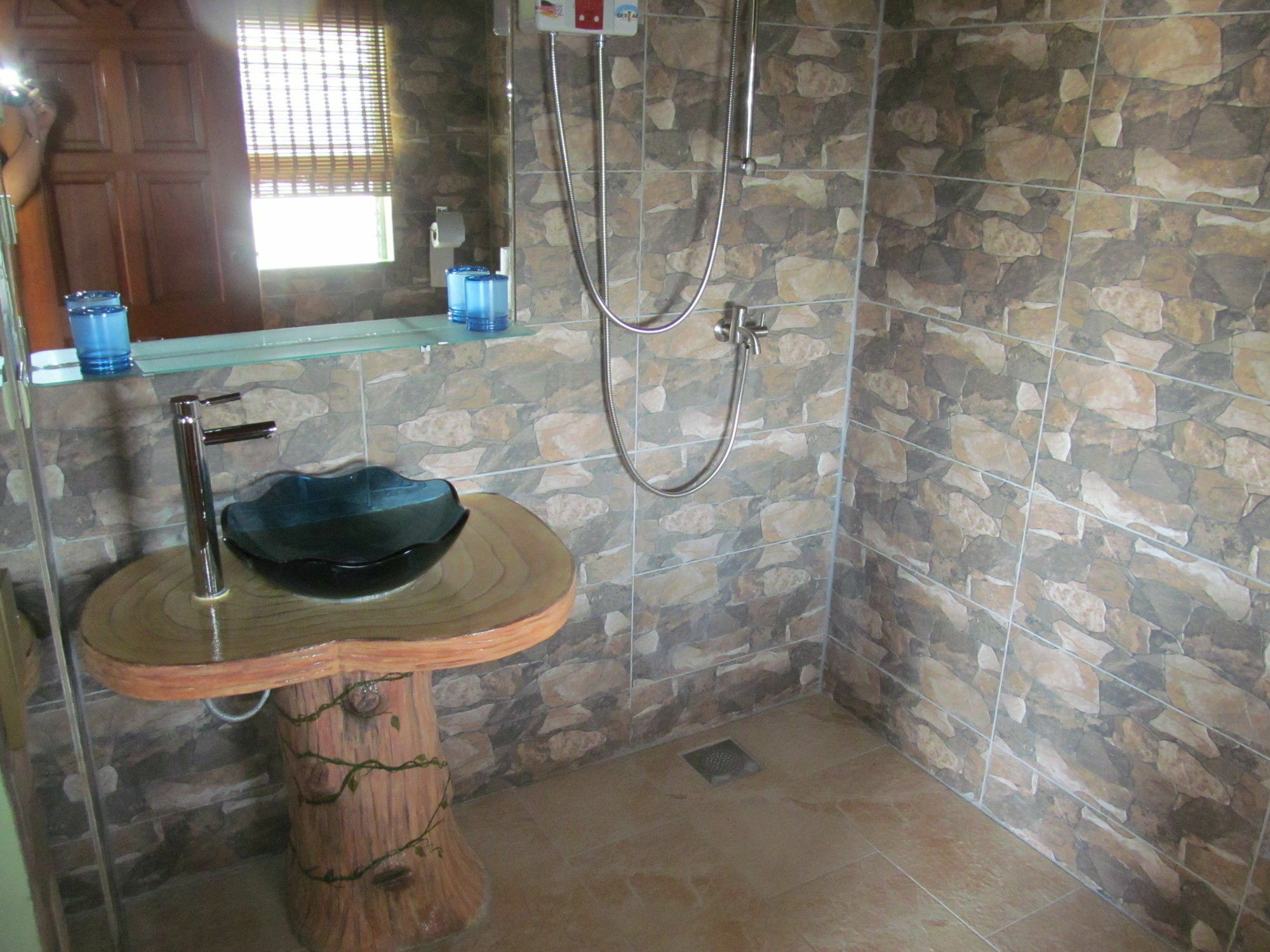Parrot Paradise Resort Boljoon Exterior photo